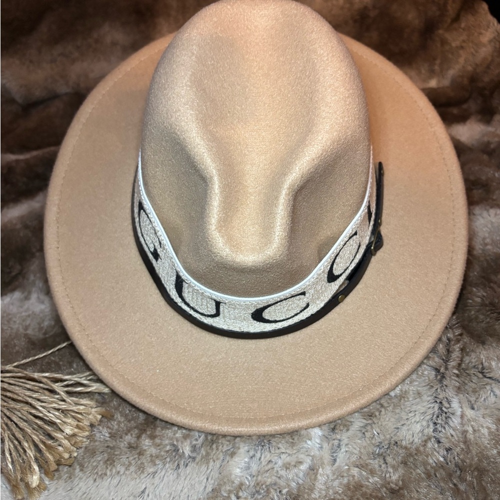 Beige Fedora with Gucci Logo Band